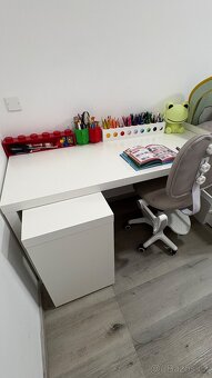 Psací stůl IKEA - 2