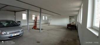 Volná hala 200 M2 v Kochánkách - 2
