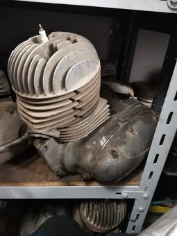 Čz 175 450/05 deluxe+ náhradní motor - 2