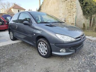 Peugeout 206 1.4 55kw 2008 nepojizdne - 2