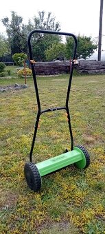 SEKAČKA NA TRAVU FIELDMANN - 2