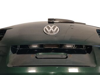 Páté dveře zelená metalíza LD6W VW Touareg 7L r.v. 2006 - 2