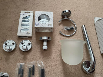 Značkový koupelnový set + WC - nové/top stav - 2