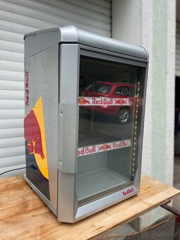Lednička Redbull - 2