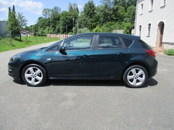 OPEL ASTRA J - 1.4 T, nové STK, 1 majitel - 2