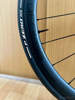 Nová sada carbon kol Bontrager Aeolus Elite 35 TLR - 2