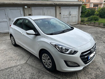 Hyundai i30 1,6i - 2