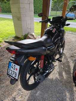 Honda CB 125F 2023 /první majitel - 2
