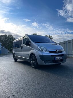 Opel vivaro 2.5dci - 2