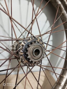 Jawa 250, 350 pérák zadní kolo s krasným pláštěm Barum Super - 2