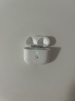 Pouzdro Airpods 4 gen (ANC) - 2