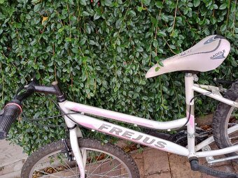 Dětské dívčí kolo Frejus velikost 24 - 2
