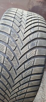 Pneumatiky Zimní 235/55 R17 - 2