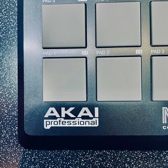 Prodám Akai MPD18 - 2