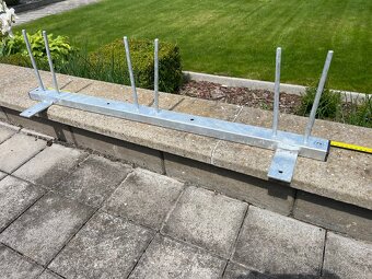 Držák nářadí na stěnu zinkovaný - 2