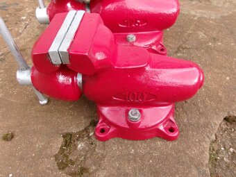 svěrák york 125 100 - 2