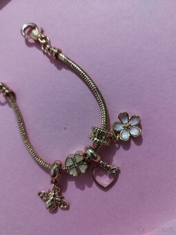 Náramek s včeličkou - 2