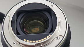 Tamron 17-50mm f/4 Di III VXD pro Sony FE - 2