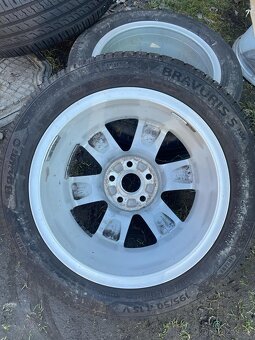Mám jena prodej 5x100 15 ET43 sjeté gumy,kola originál Škoda - 2