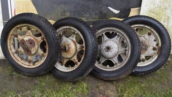 Pneu na diskách CZ prase,Tera - 2