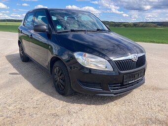 Fabia 1,2 56 tis km 1majitelka servisní historie - 2