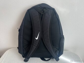 Nike Academy Team Dětský fotbalový batoh (22 l) - 2