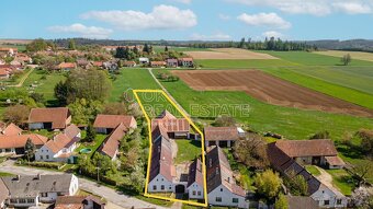 Prodej zemědělské usedlosti 758 m2, pozemek 4 530 m2 - 2