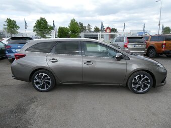 Toyota Auris 1.2 Turbo 85kW Edition Sports, po servise - 2