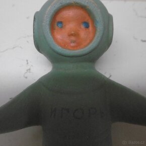 RETRO HRAČKY KOSMONAUT - 2