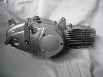 MOTOR JAWA 20 - 21 - 23 PIONÝR - 2