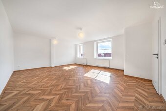 Prodej bytu 1+1, Plzeň, Náměstí Míru, ev.č. 00088 - 2