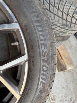 Originál alu kola BMW X7 R21 včetně pneu - 2