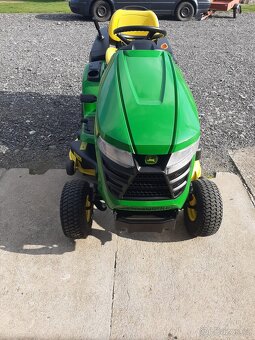 Zahradní traktůrek John Deere - 2