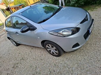 Mazda 2 1.3i Klima Model 2009 - 2
