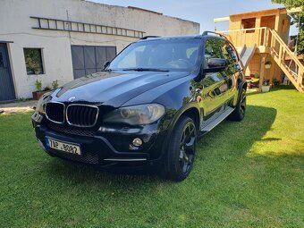 Prodám BMW X5 E70 2007 3.0 D 7 míst - 2