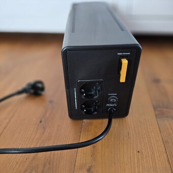 Záložní zdroj APC Easy BVX900LI-GR - 2