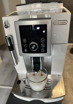 DeLonghi ECAM 23.210 W - 2