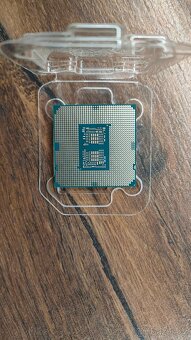 Intel Core i7-10700KF - 2