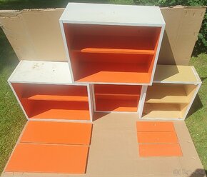 Set 4 ks zavesnych skrinek a 3 ks cel pro supliky - 2