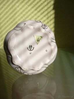 Karafa růžový porcelán, Zn. HC CHodov - 2