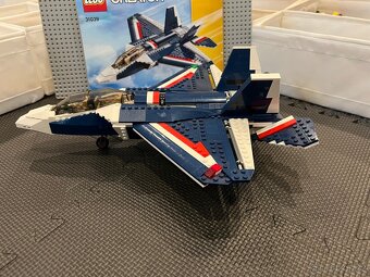 Lego Creator 31039 Stíhačka Blue Power - 2