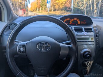 Toyota Yaris - 2