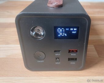 Powerbanka se zásuvkou 200W - 2