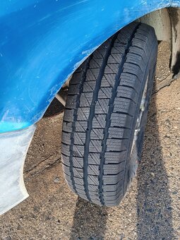 FORD TRANSIT 2,4 DI 2002 - 2