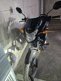 Prodám motorku Honda CBF 125 rok výroby 2023 - 2