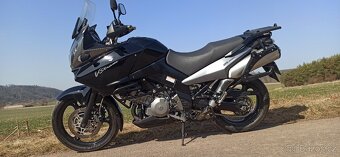 Suzuki V Strom DL 1000 - 2