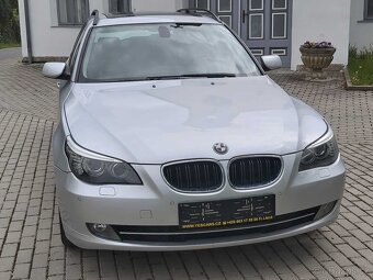 BMW 525i, 2007, jen 193.000 km, manuál - 2