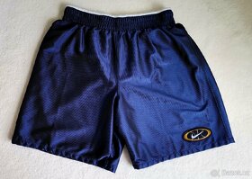 Nike oboustranné bílé/modré funkční kraťasy vel. M/L - 2