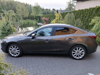 Mazda 3 2.0i88kwSkyactivRevolutionSPORTnaviBoseHeadUP - 2