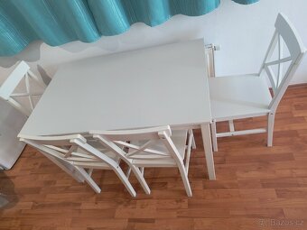 Prodám jídelní stůl a 4 židle - 2